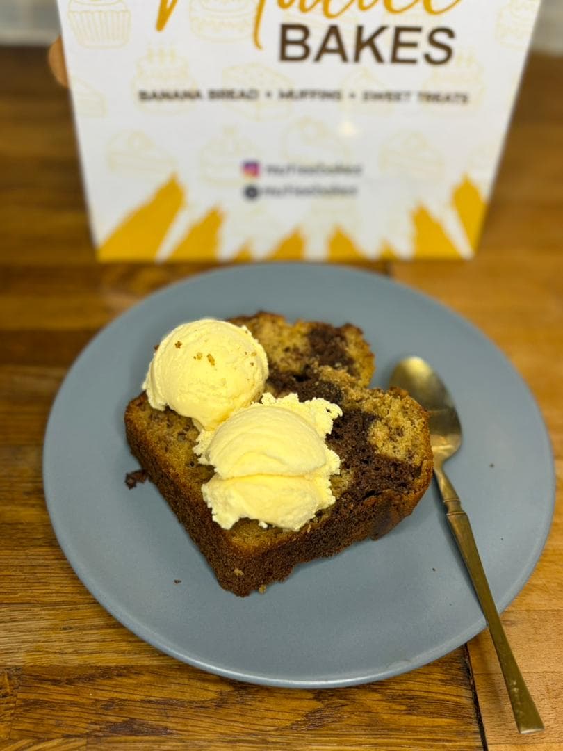 Banana cake with ice cream